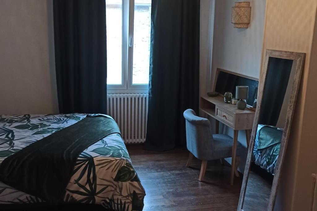 Petite Maison De Bourg Proche A84 Ducey-Les Cheris Buitenkant foto